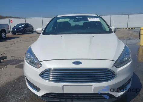 2016 Ford Focus Titanium z USA, uszkodzony, nr VIN 1FADP3J27GL359200